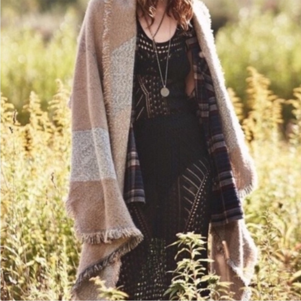 Ecote Blanket Scarf